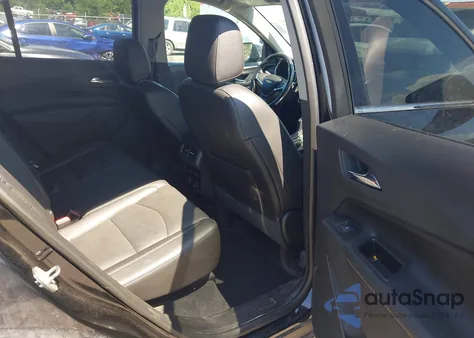 2018 Chevrolet Equinox Premier z USA, uszkodzony, nr VIN 2GNAXVEV7J6318103